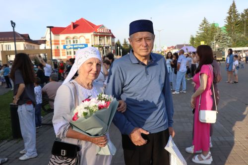 В Нурлате чествовали семейные пары, которые в любви и согласии живут не один десяток лет (+фотерепортаж)