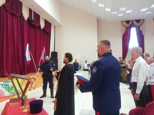 Казачий круг и Совет атаманов прошли в Доме Дружбы народов Нурлата