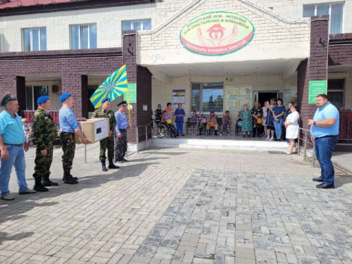 Подарок в День ВВС вручили нурлатскому дому престарелых