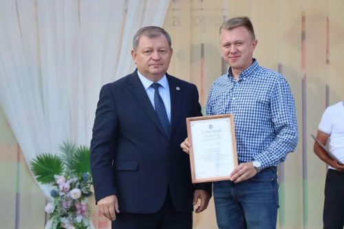 В Нурлате прошло торжественное чествование строителей