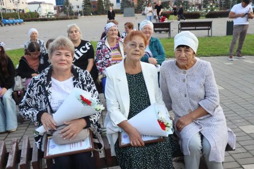 В Нурлате прошло торжественное чествование строителей