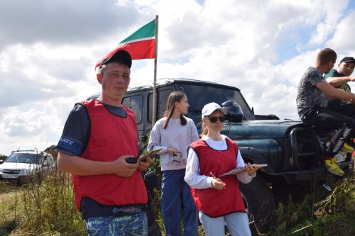 В Нурлате прошли захватывающие автосоревнования «Путь первопроходца» (ФОТОРЕПОРТАЖ)
