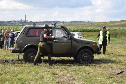 В Нурлате прошли захватывающие автосоревнования «Путь первопроходца» (ФОТОРЕПОРТАЖ)
