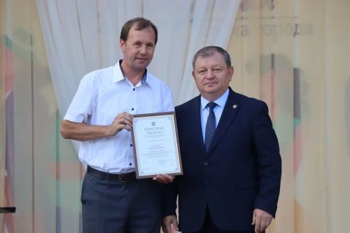 В Нурлате прошло торжественное чествование строителей