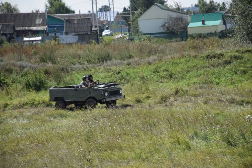 В Нурлате прошли захватывающие автосоревнования «Путь первопроходца» (ФОТОРЕПОРТАЖ)
