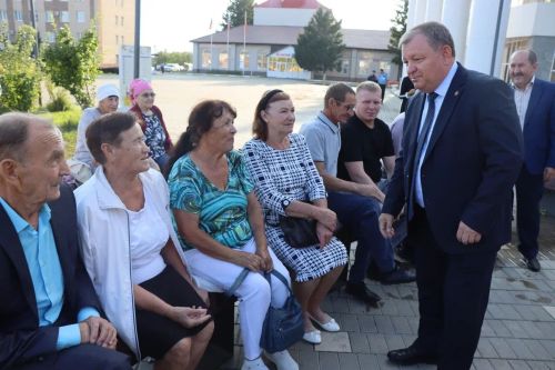В Нурлате прошло торжественное чествование строителей