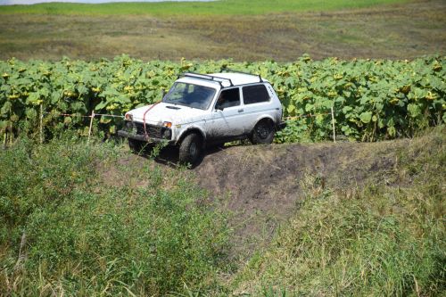 В Нурлате прошли захватывающие автосоревнования «Путь первопроходца» (ФОТОРЕПОРТАЖ)