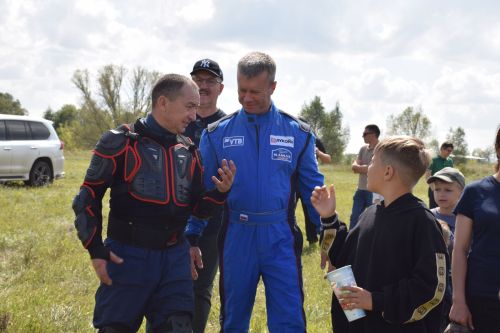 В Нурлате прошли захватывающие автосоревнования «Путь первопроходца» (ФОТОРЕПОРТАЖ)