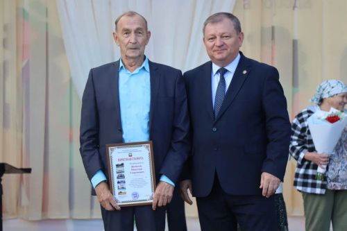 В Нурлате прошло торжественное чествование строителей