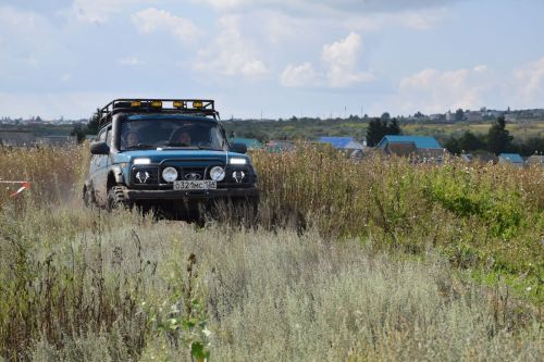 В Нурлате прошли захватывающие автосоревнования «Путь первопроходца» (ФОТОРЕПОРТАЖ)