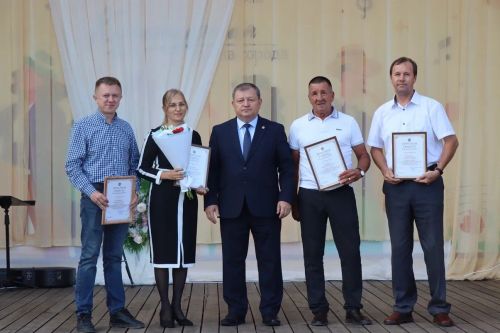 В Нурлате прошло торжественное чествование строителей