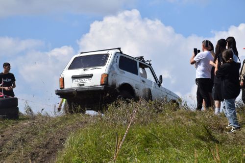 В Нурлате прошли захватывающие автосоревнования «Путь первопроходца» (ФОТОРЕПОРТАЖ)