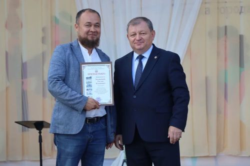 В Нурлате прошло торжественное чествование строителей