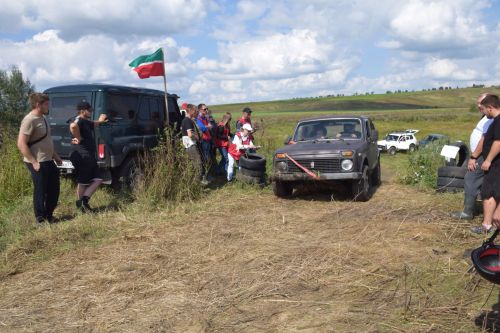 В Нурлате прошли захватывающие автосоревнования «Путь первопроходца» (ФОТОРЕПОРТАЖ)