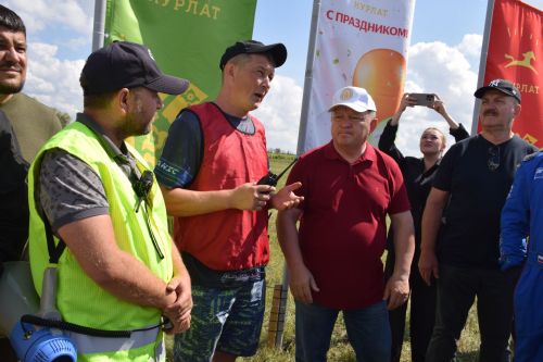 В Нурлате прошли захватывающие автосоревнования «Путь первопроходца» (ФОТОРЕПОРТАЖ)