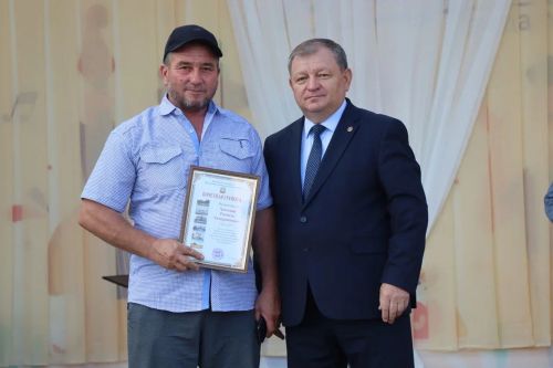 В Нурлате прошло торжественное чествование строителей