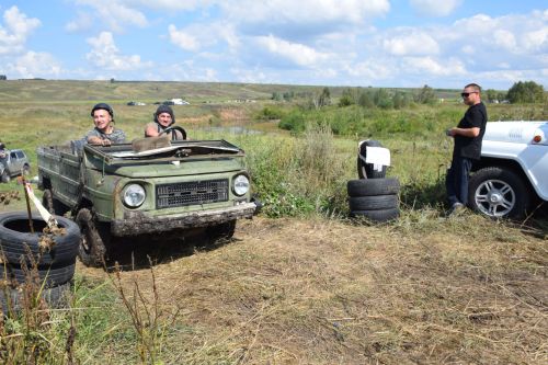В Нурлате прошли захватывающие автосоревнования «Путь первопроходца» (ФОТОРЕПОРТАЖ)