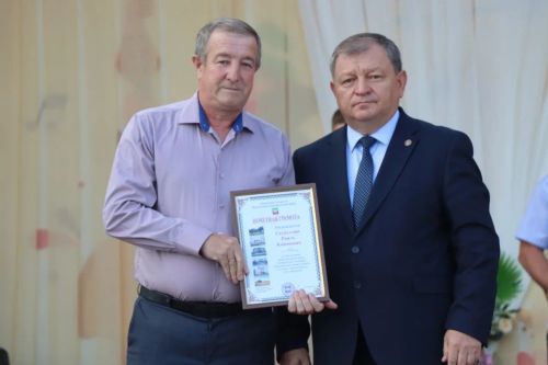 В Нурлате прошло торжественное чествование строителей