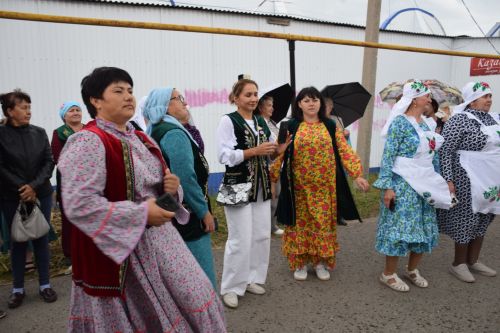Гастрономическая ярмарка «Татарские яства» собрала нурлатцев на душевный праздник