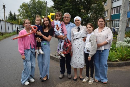 Гастрономическая ярмарка «Татарские яства» собрала нурлатцев на душевный праздник