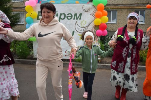 Гастрономическая ярмарка «Татарские яства» собрала нурлатцев на душевный праздник