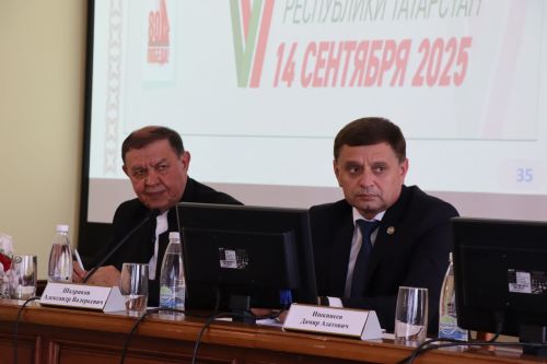 Руководство Нурлатского района встретилось с трудовыми коллективами социальных учреждений