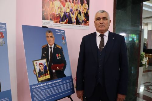 В Нурлате открылась фотовыставка «Отец Героя»