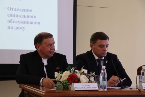 Руководство Нурлатского района встретилось с трудовыми коллективами социальных учреждений