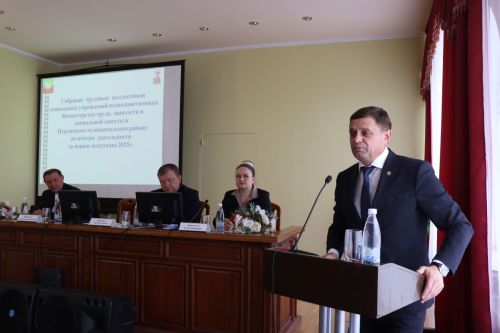 Руководство Нурлатского района встретилось с трудовыми коллективами социальных учреждений