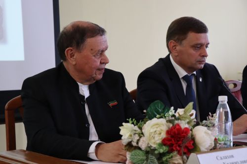 Руководство Нурлатского района встретилось с трудовыми коллективами социальных учреждений