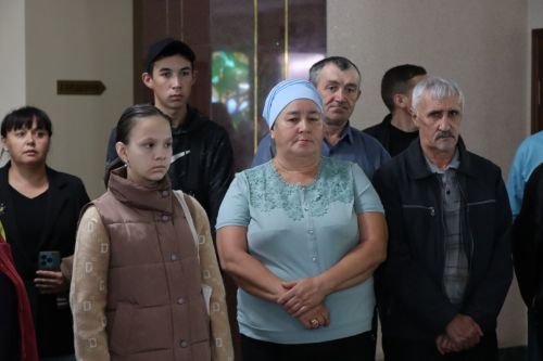 В Нурлате открылась фотовыставка «Отец Героя»