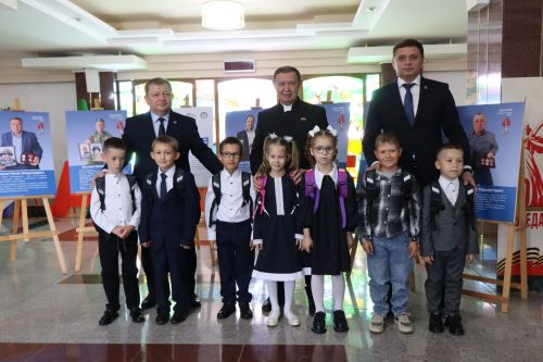 В Нурлате детям бойцов СВО помогли собраться в школу