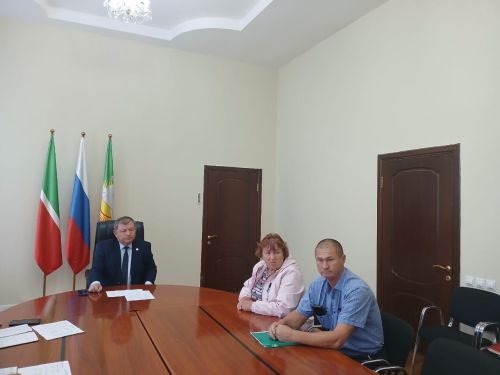 В Нурлатском районе прошел личный прием граждан главой Дамиром Ишкинеевым