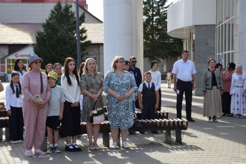 В День государственного флага России в Нурлате прошло праздничное мероприятие