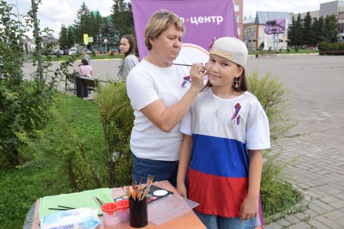 В День государственного флага России в Нурлате прошло праздничное мероприятие