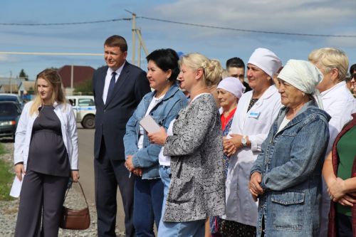 В селе Курманаево Нурлатского района завершилось строительство нового ФАП