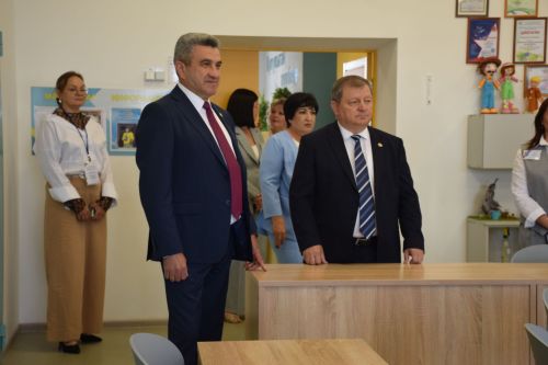 Министр образования и науки Татарстана Ильсур Хадиуллин с рабочим визитом посетил Нурлат