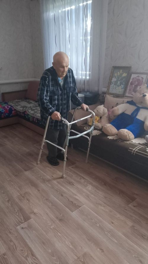 Игры, прогулки, общение: как в Нурлате дарят радость пожилым