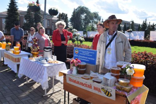 В Нурлате традиционный Фестиваль меда вновь собрал гостей