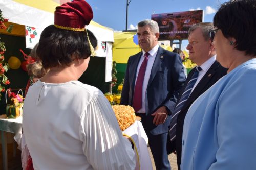 Школьная ярмарка в Нурлате стала ярким событием августовской конференции педагогов