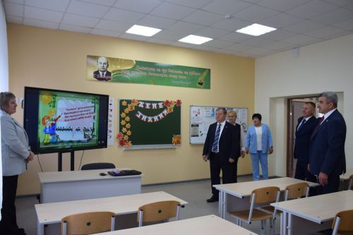 Министр образования и науки Татарстана Ильсур Хадиуллин с рабочим визитом посетил Нурлат