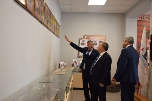 Министр образования и науки Татарстана Ильсур Хадиуллин с рабочим визитом посетил Нурлат