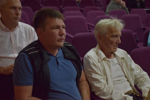 На сходе граждан в Нурлатской гимназии обсудили актуальные вопросы