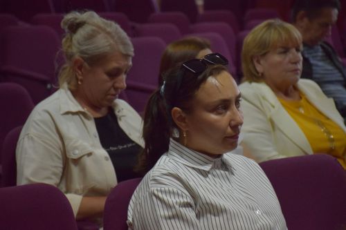 На сходе граждан в Нурлатской гимназии обсудили актуальные вопросы