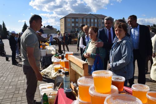 В Нурлате традиционный Фестиваль меда вновь собрал гостей