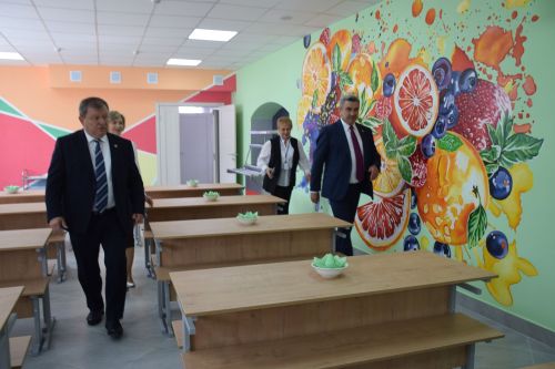 Министр образования и науки Татарстана Ильсур Хадиуллин с рабочим визитом посетил Нурлат