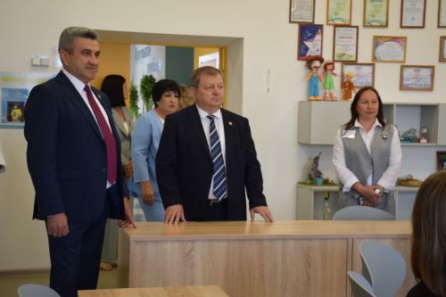 Министр образования и науки Татарстана Ильсур Хадиуллин с рабочим визитом посетил Нурлат