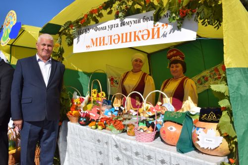 Школьная ярмарка в Нурлате стала ярким событием августовской конференции педагогов