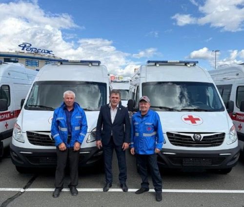 Нурлатская ЦРБ получила два новых автомобиля «Скорой помощи»