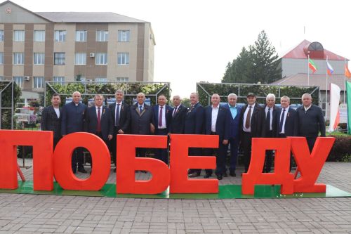 Уникальная выставка «По Zову сердца» стала центром празднования в Нурлате